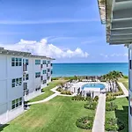 Waterfront Vero Beach Condo With Ocean-View Balcony