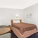 Howard Johnson By Wyndham Vero Beach / Downtown