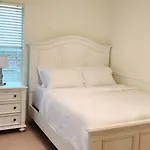 Luxury 3-Bedroom Home Near Beaches With Pool