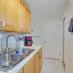 Vero Beach Studio With Shared Patio About 3 Mi To Beach!