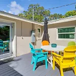 5 Mi To Vero Beach Vintage Home With Sauna And Grill!