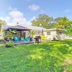 5 Mi To Vero Beach Vintage Home With Sauna And Grill!