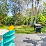 5 Mi To Vero Beach Vintage Home With Sauna And Grill!