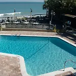 Driftwood Resort