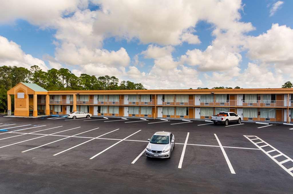 Red Roof Vero - I-95 Hotel Vero Beach