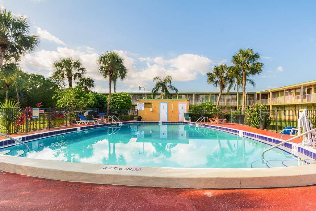 Hotel Red Roof Vero - I-95 Vero Beach