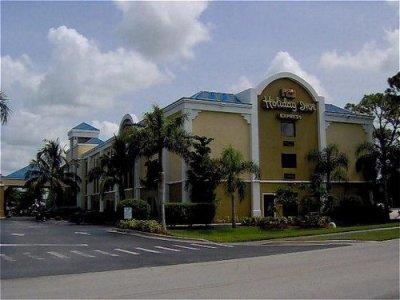 Express Vero Beach-west I-95 By Ihg Hotel 3*