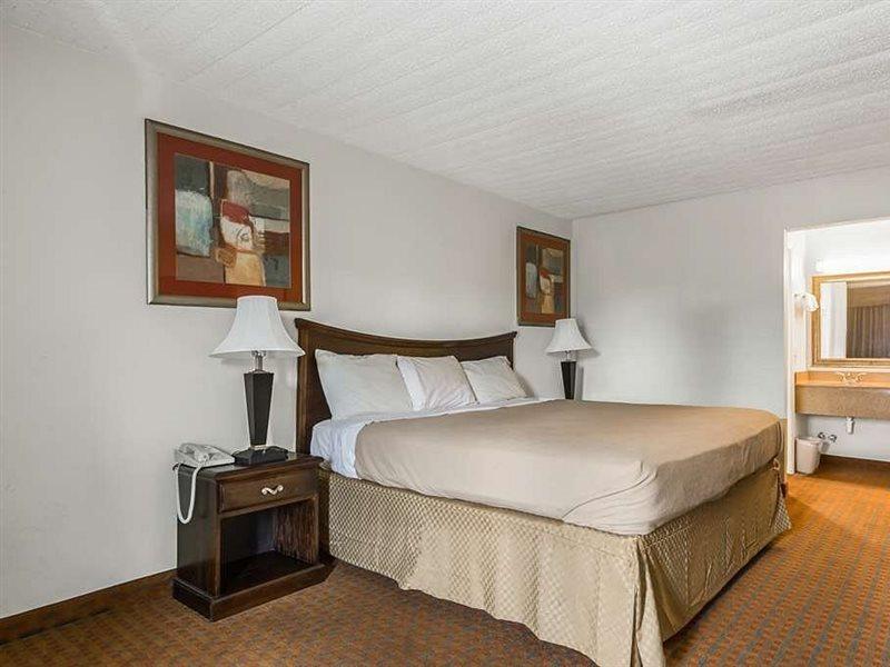 Knights Vero West Hotel 2*