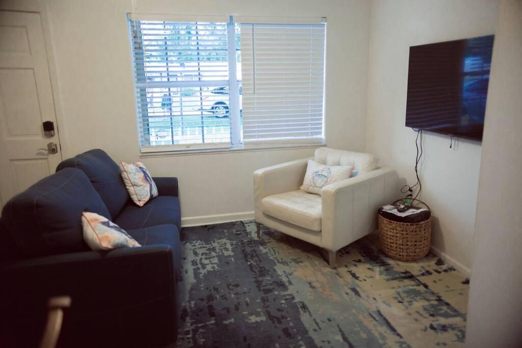 Charming Home, Minutes From The Vero Beach