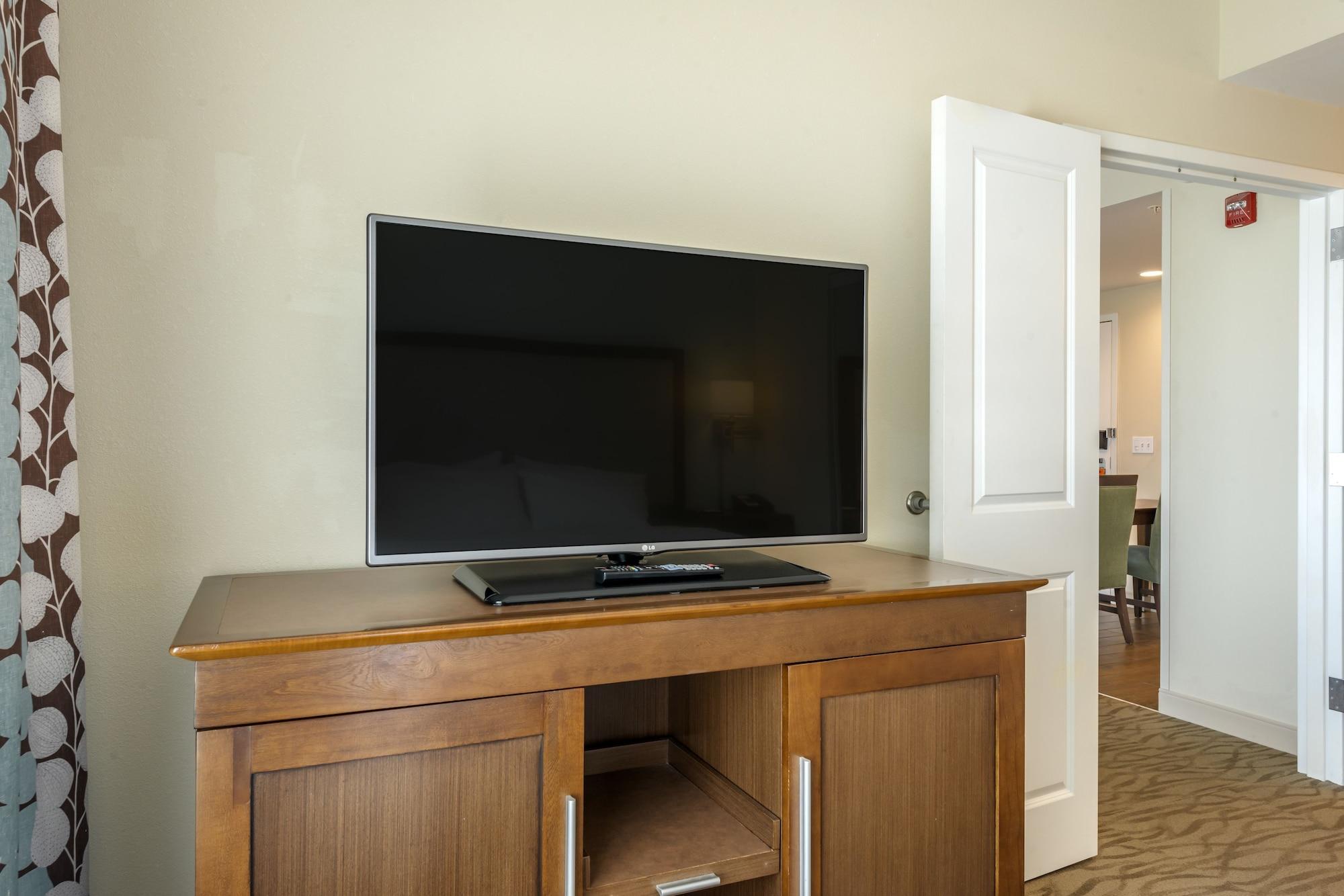 Hampton And By Hilton Vero Beach-downtown 3*