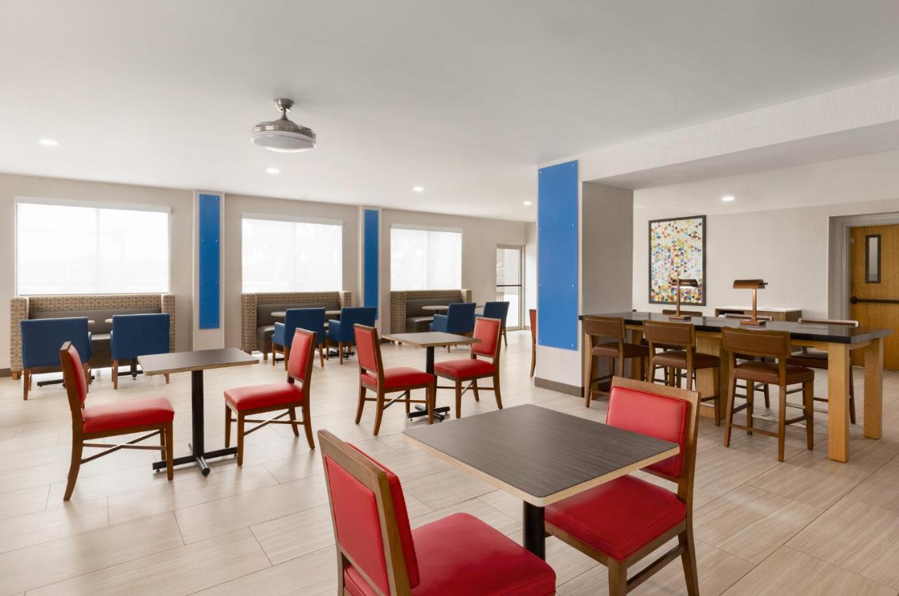 Hotel Express Vero Beach-west I-95 By Ihg 3*