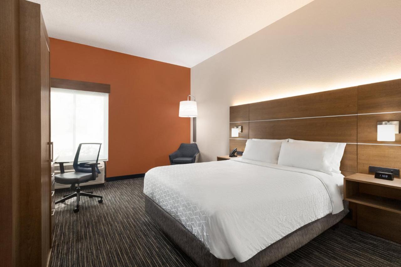 Hotel Express Vero Beach-west I-95 By Ihg 3*
