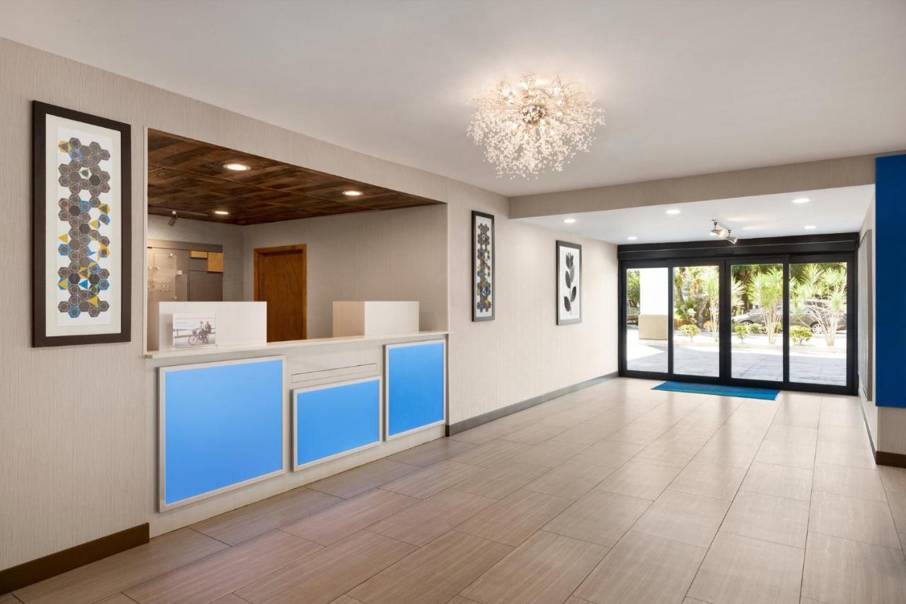 Express Vero Beach-west I-95 By Ihg 3*