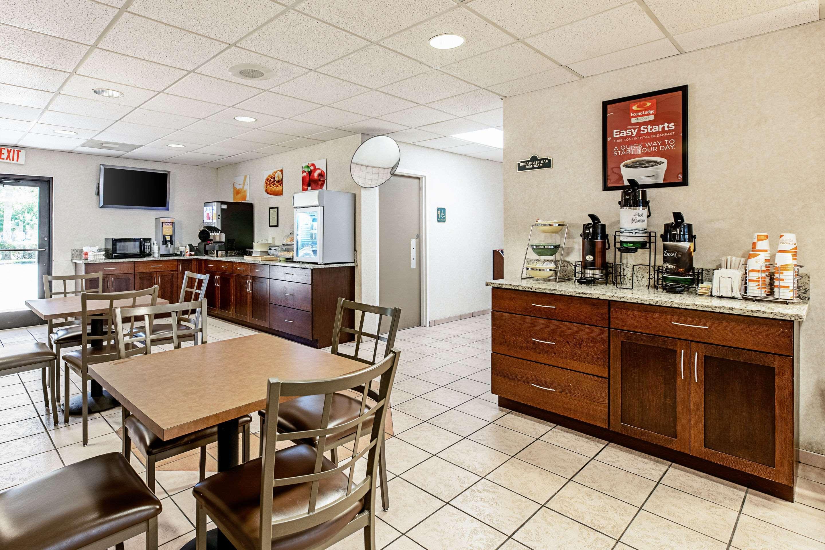 Hotel Econo Vero Downtown 2*