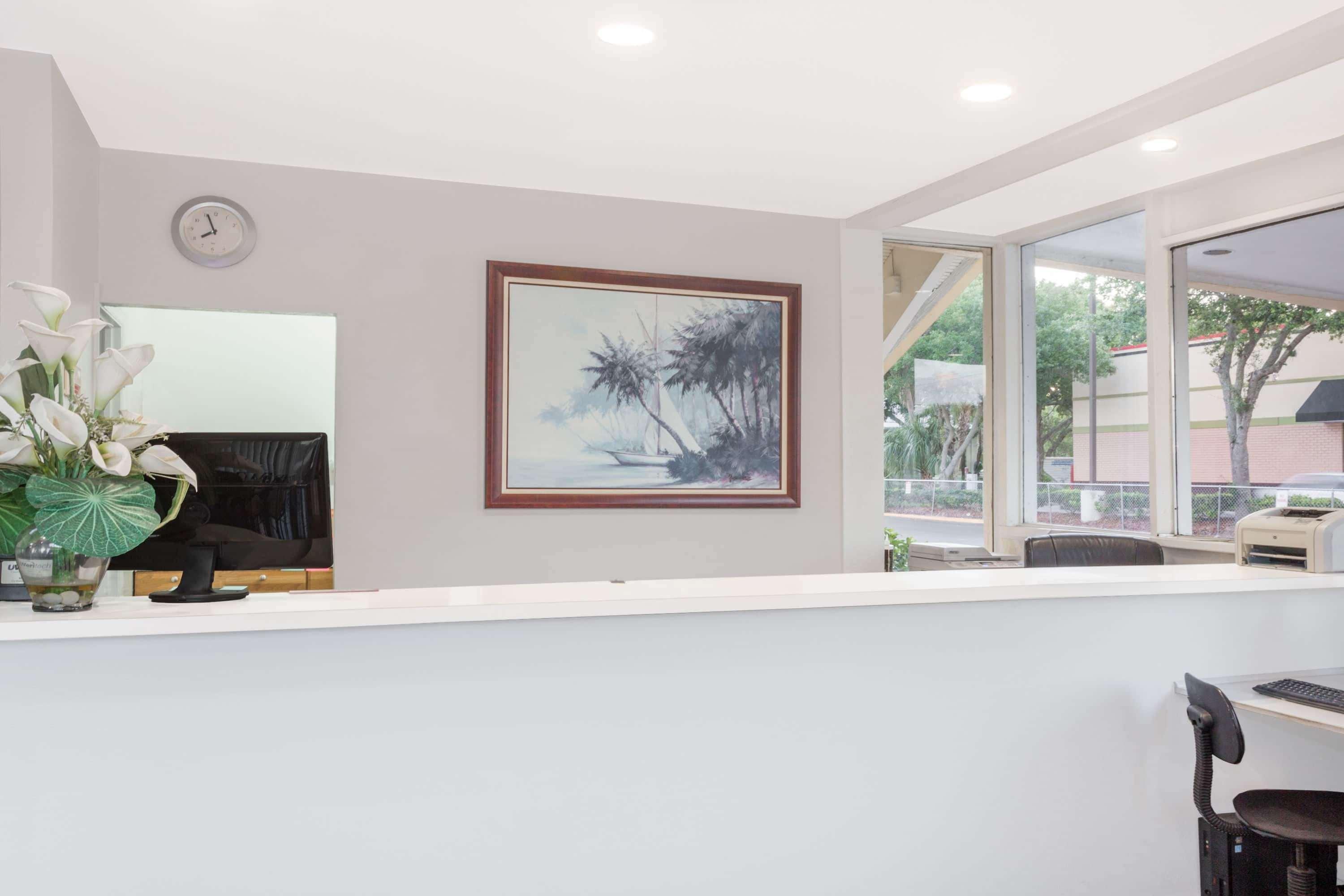Hotel Howard Johnson By Wyndham Vero / Downtown Vero Beach