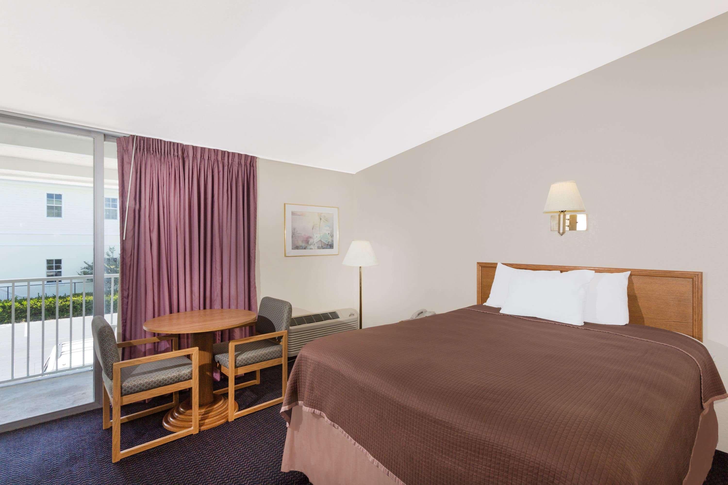 Howard Johnson By Wyndham Vero / Downtown Hotel 2*