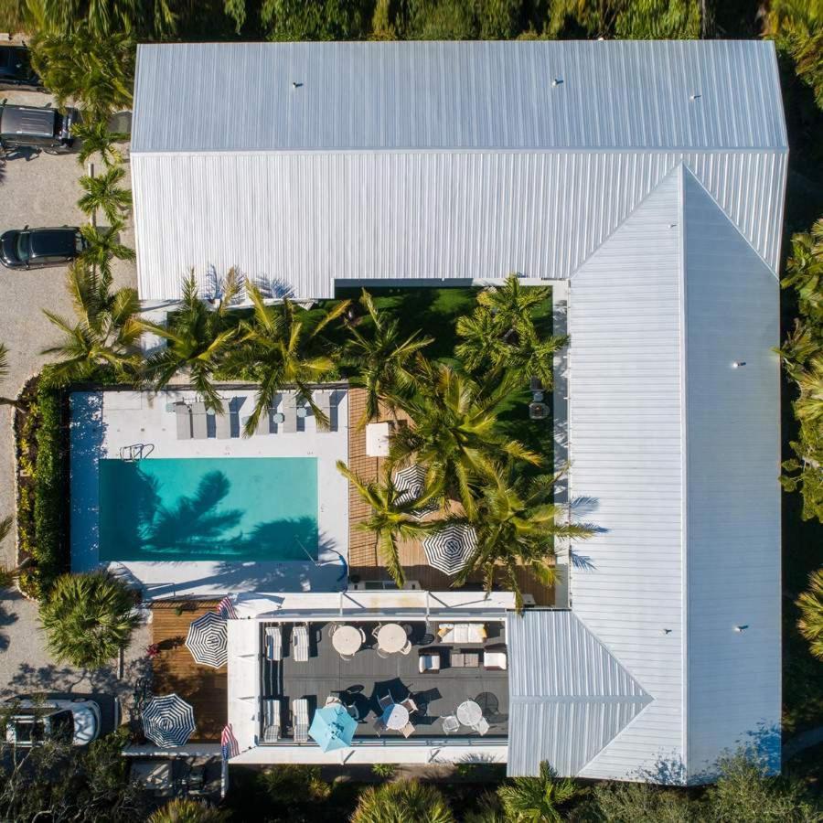 Seaspray Surf Hotel 2*
