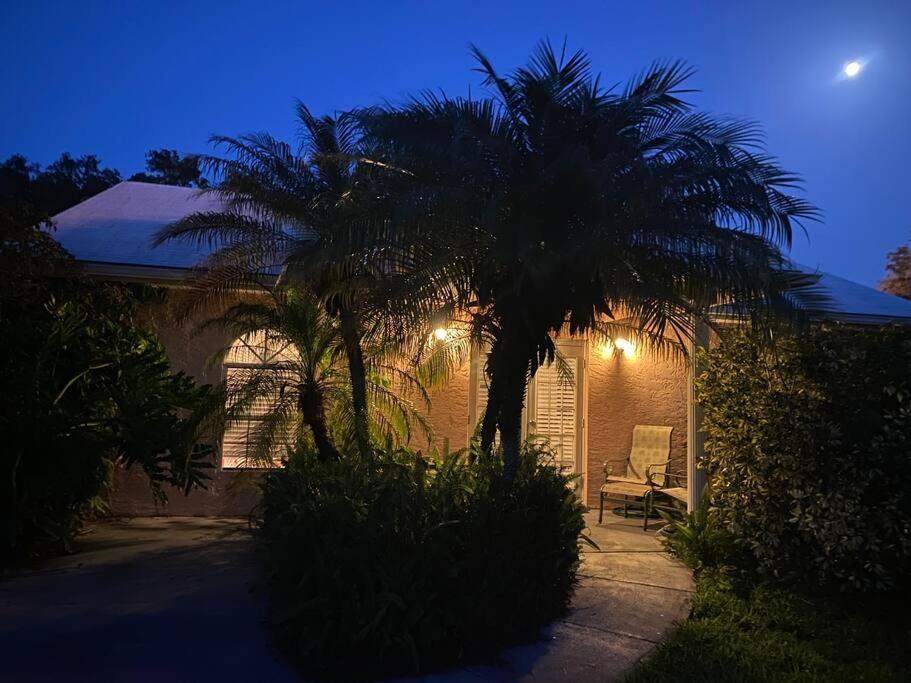Vintage Vero Bungalow * Vero Beach