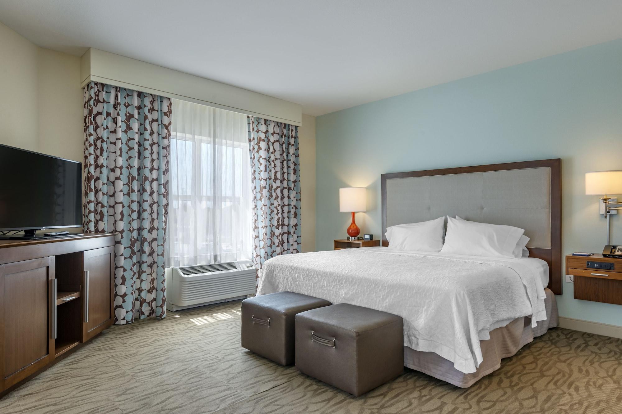 Hampton And By Hilton Vero Beach-downtown