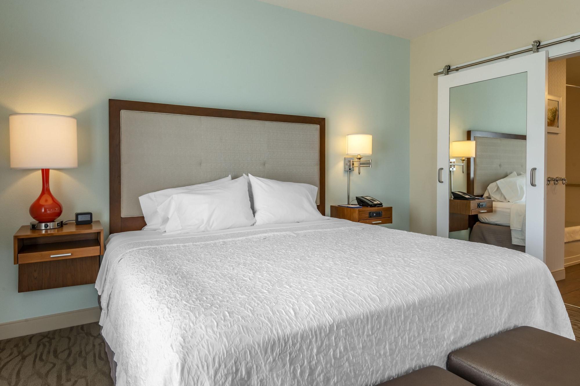 Hampton And By Hilton Vero Beach-downtown Hotel