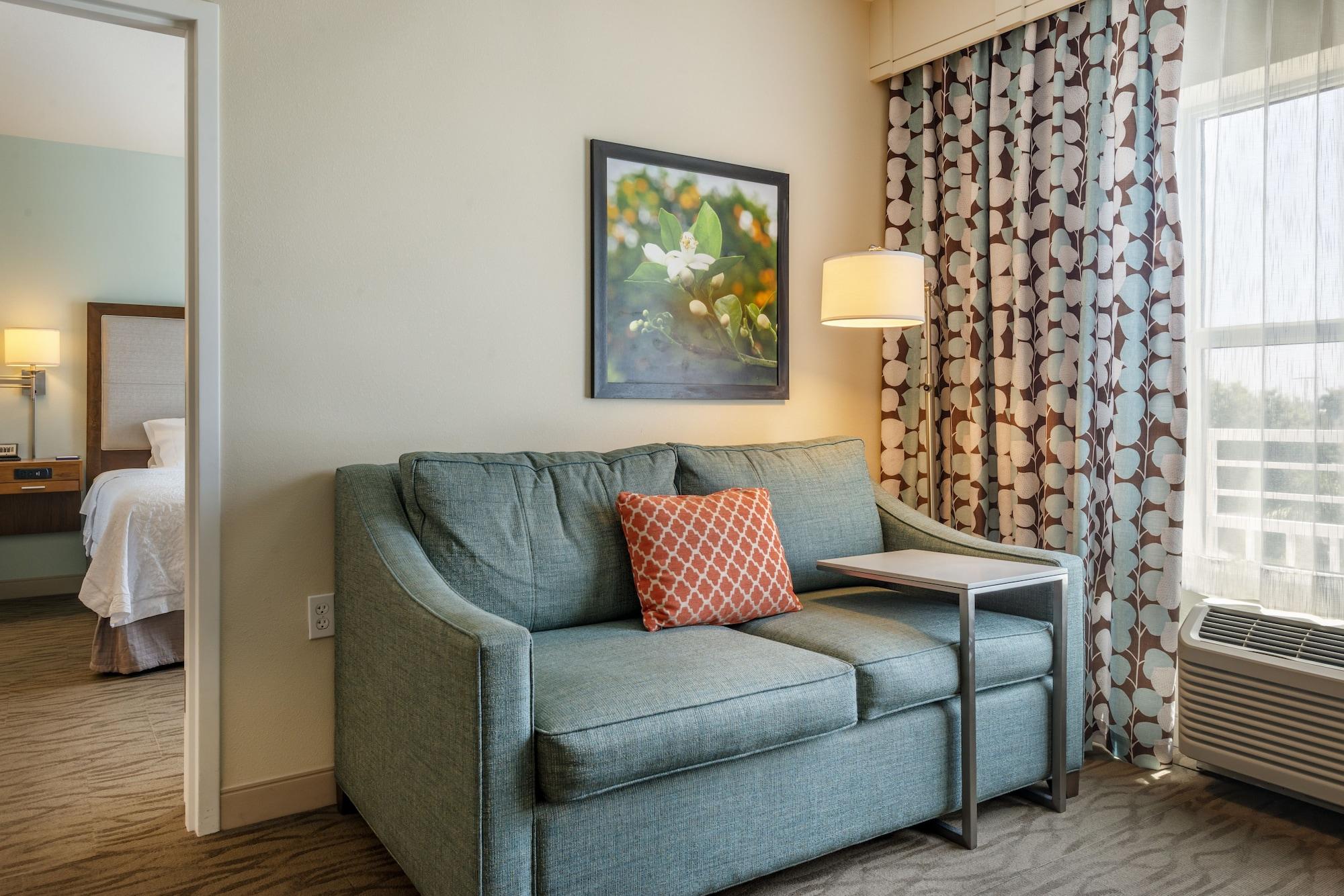 Hotel Hampton And By Hilton Vero Beach-downtown Vero Beach