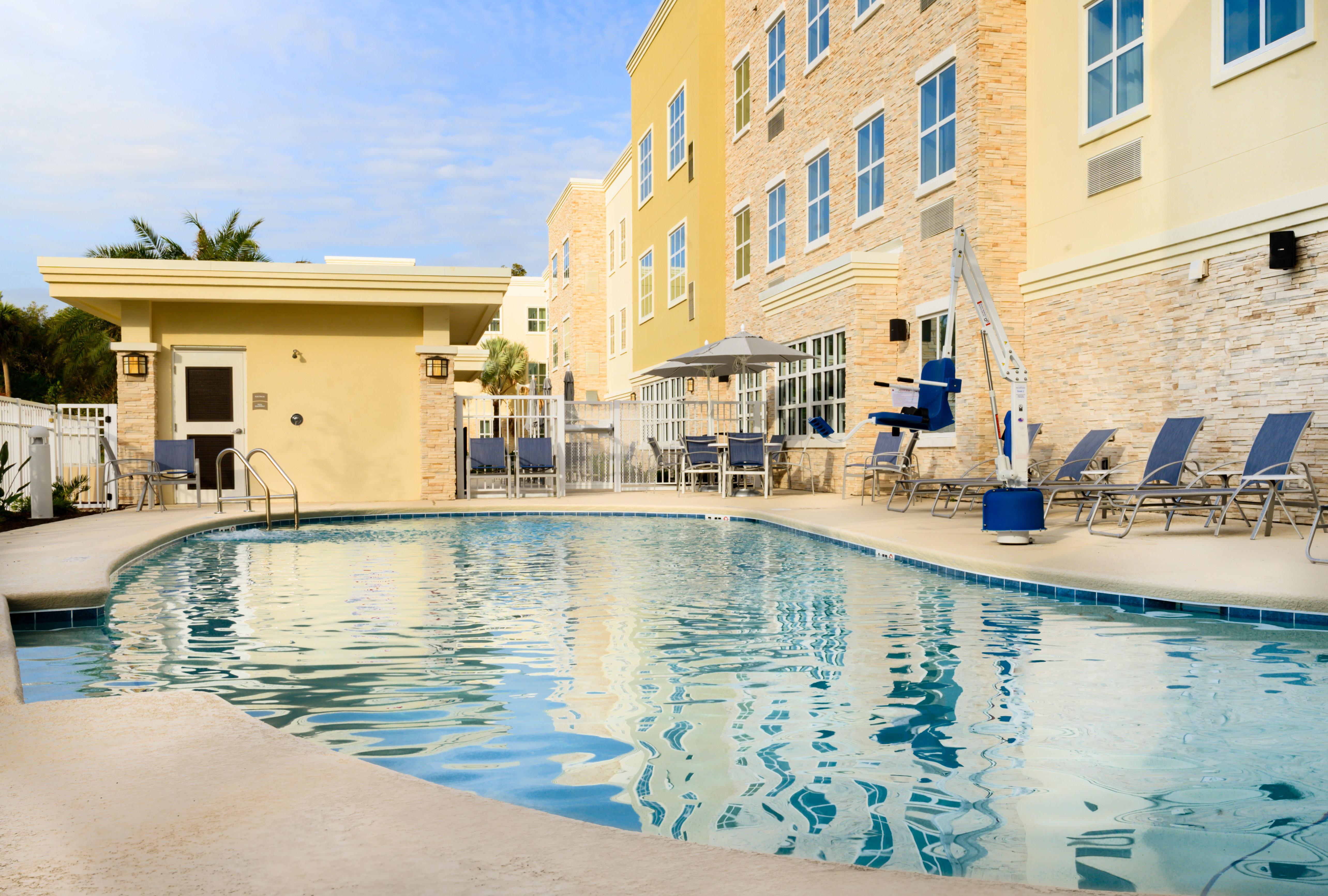 Staybridge - Vero By Ihg Hotel Vero Beach