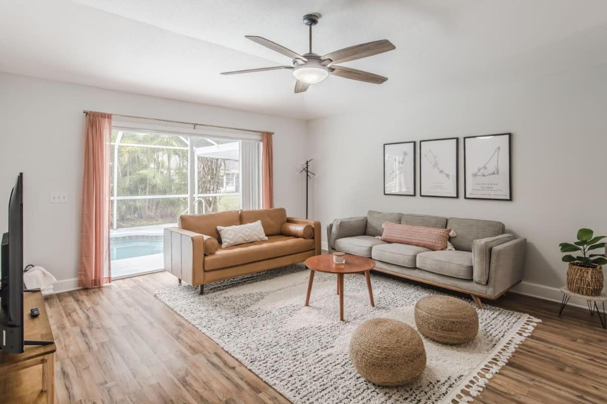 11 Mins To - 3br W Private Pool + Grill * Vero Beach