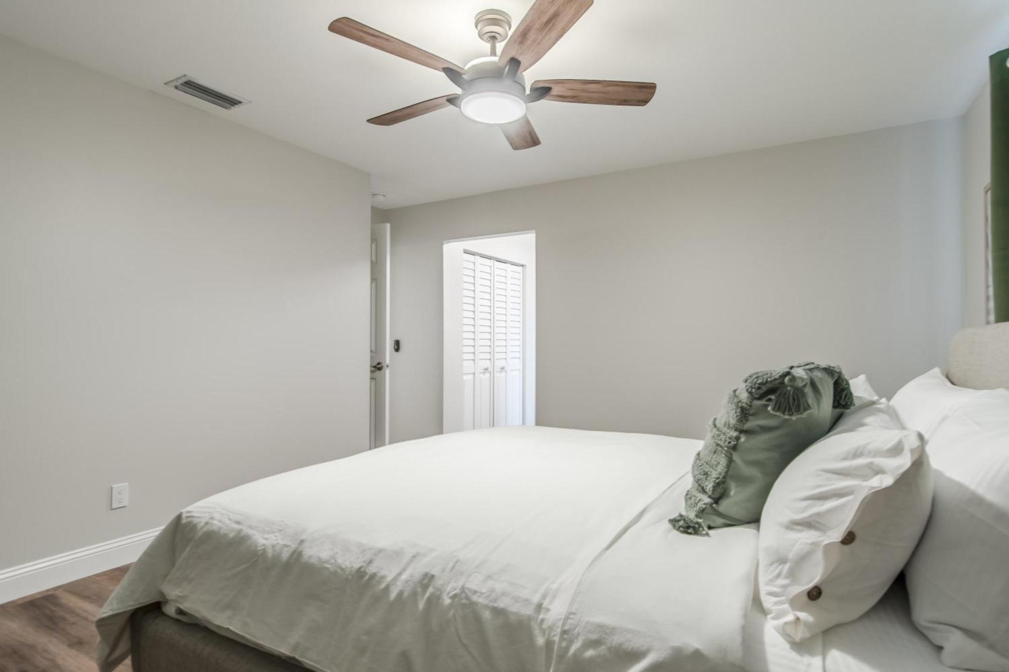10 Mins To - 2br Private Pool + + Grill