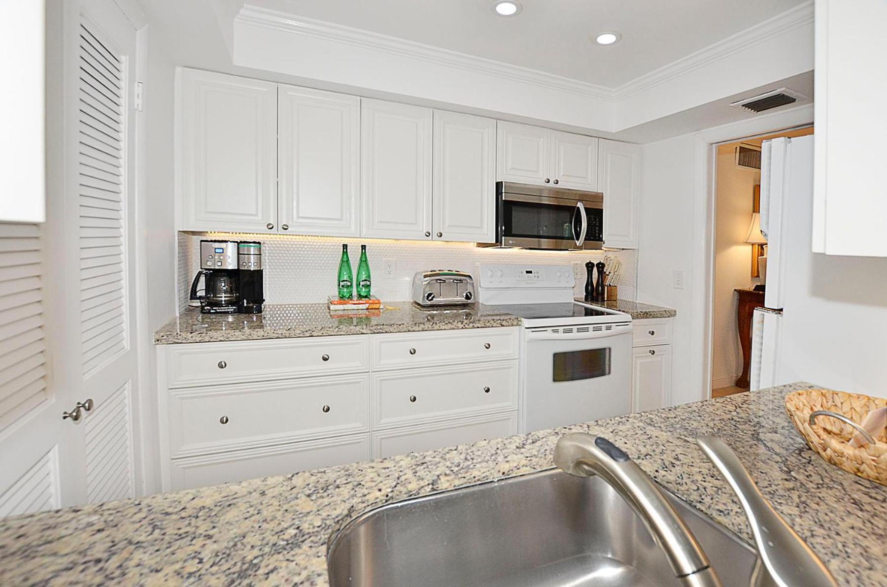 Royal Palm Penthouse #5 *