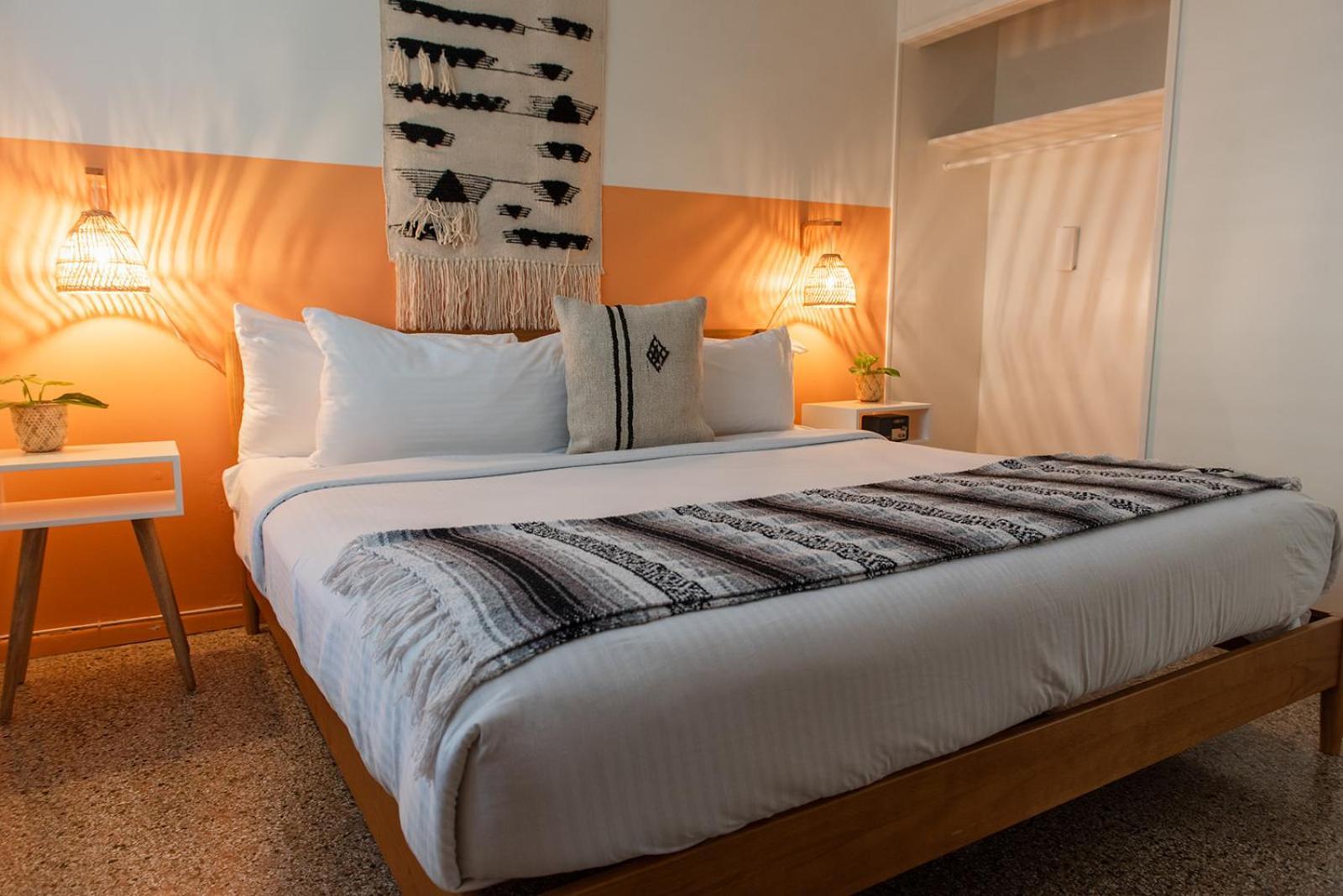 Hotel Seaspray Surf 2*