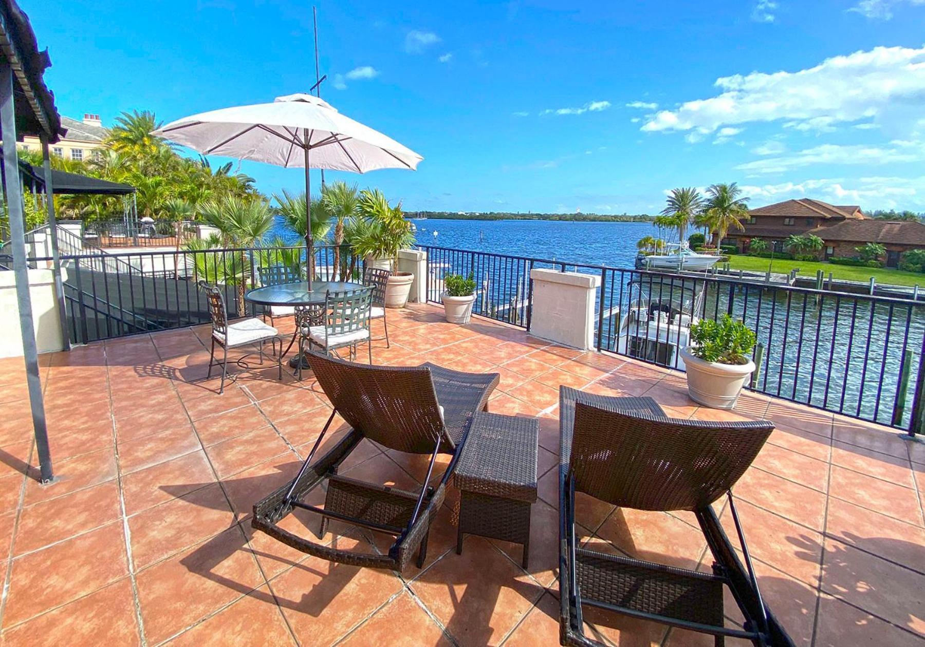 Royal Palm Penthouse #4 *