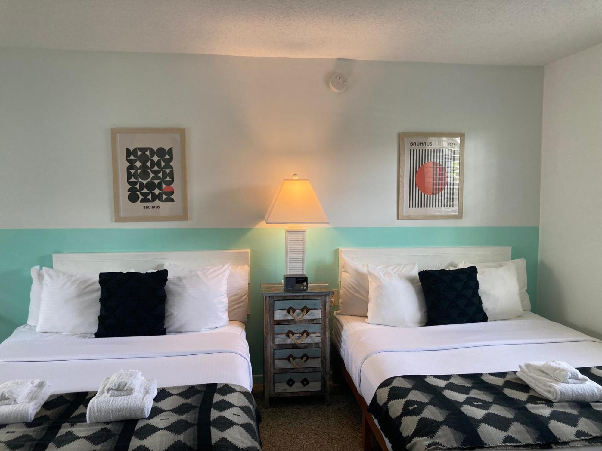 Seaspray Surf Hotel