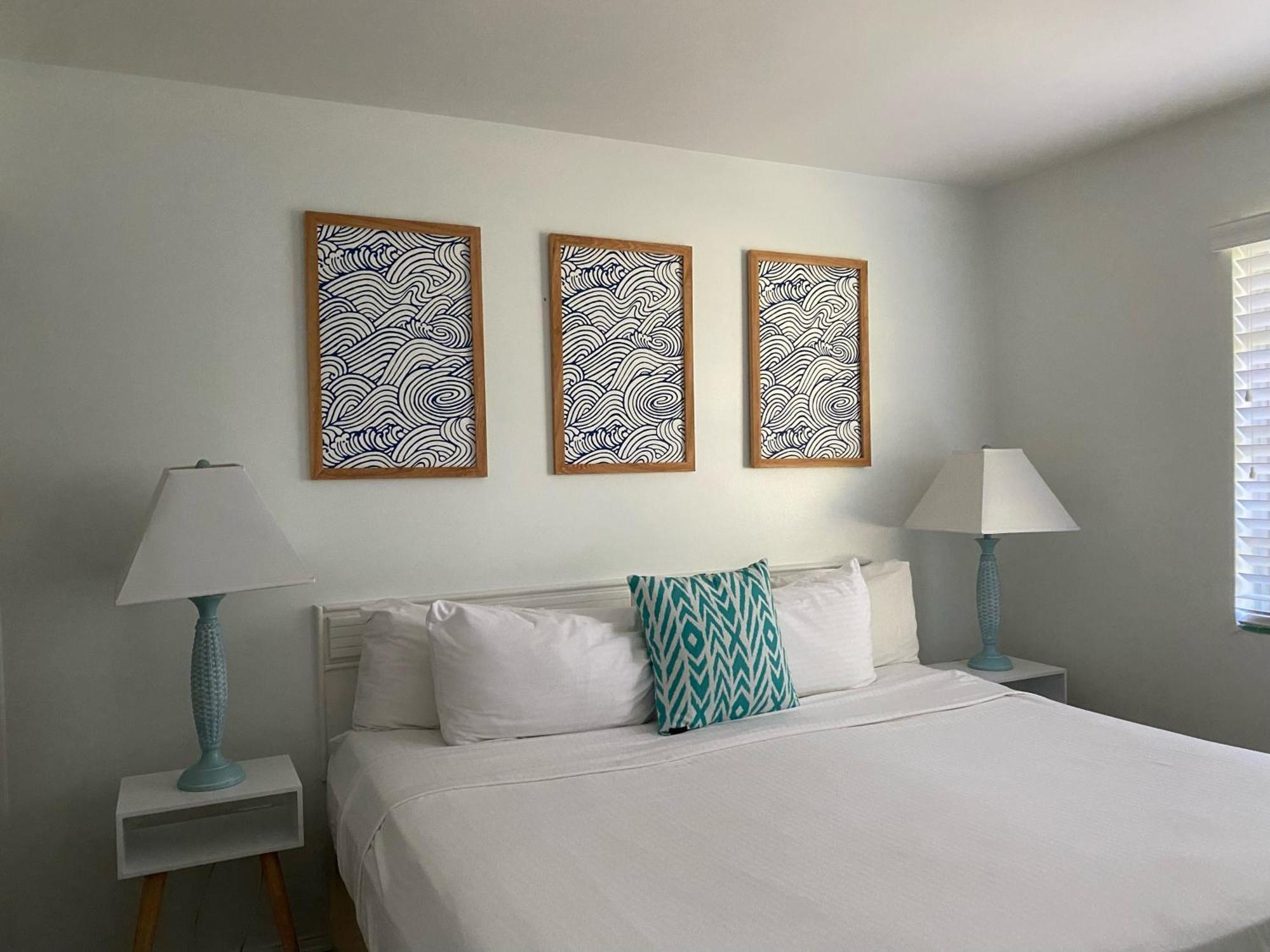 Seaspray Surf Hotel