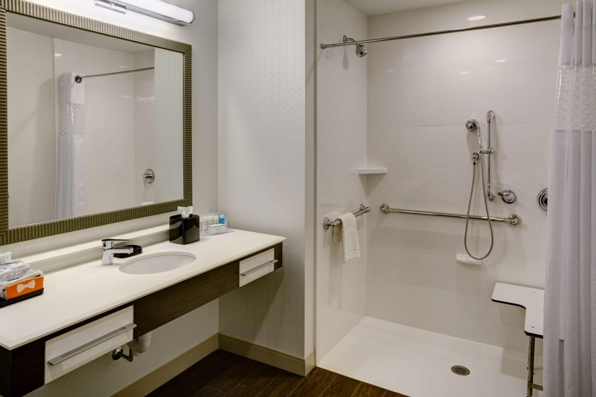 Hampton And By Hilton Vero Beach-downtown Vero Beach