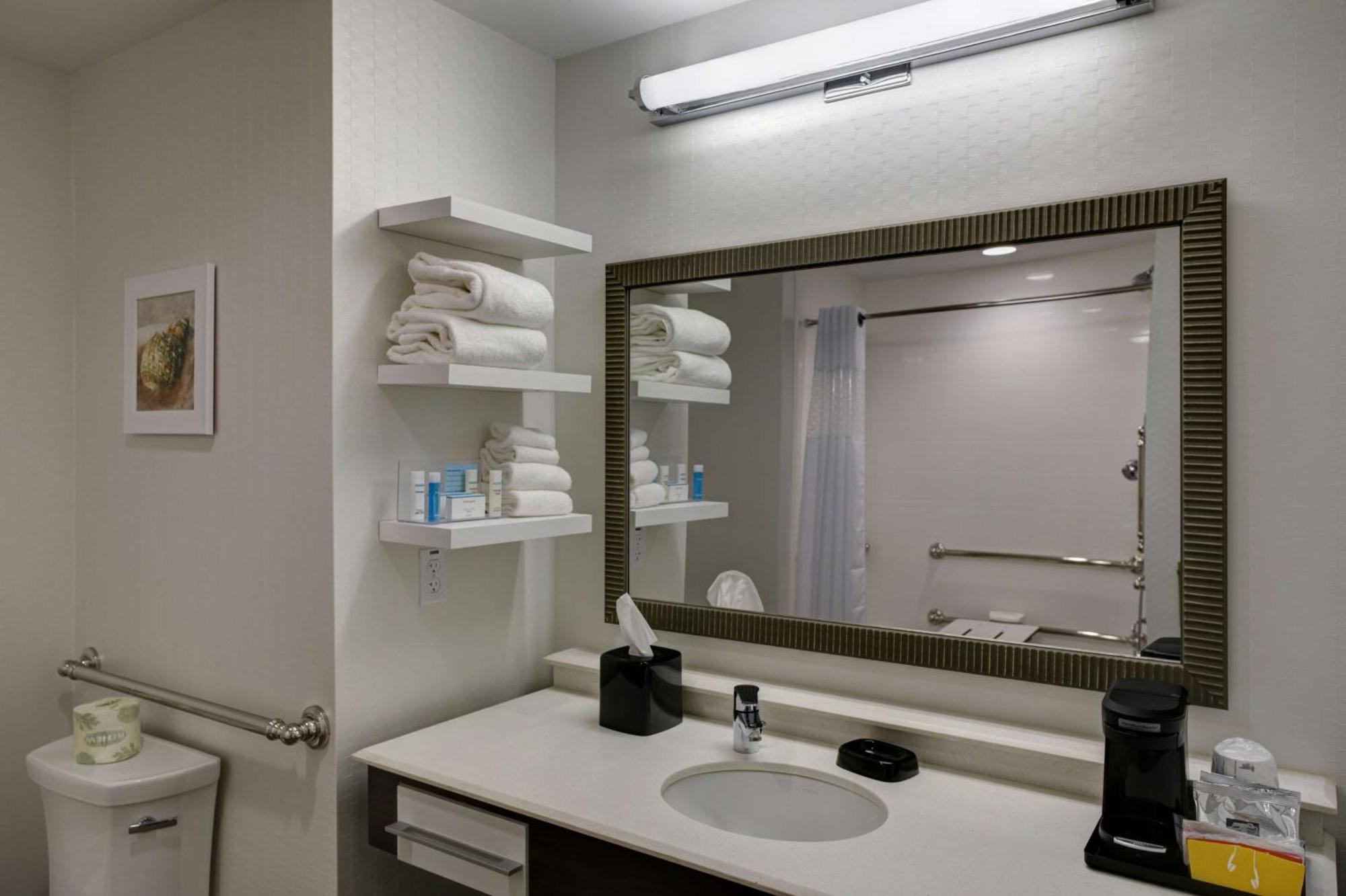 Hampton And By Hilton Vero Beach-downtown Vero Beach