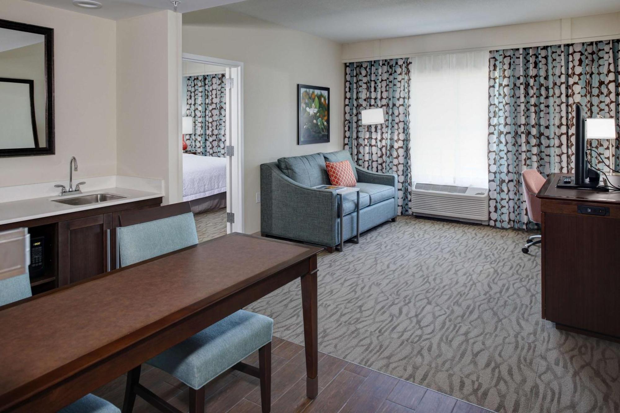 Hampton And By Hilton Vero Beach-downtown Hotel