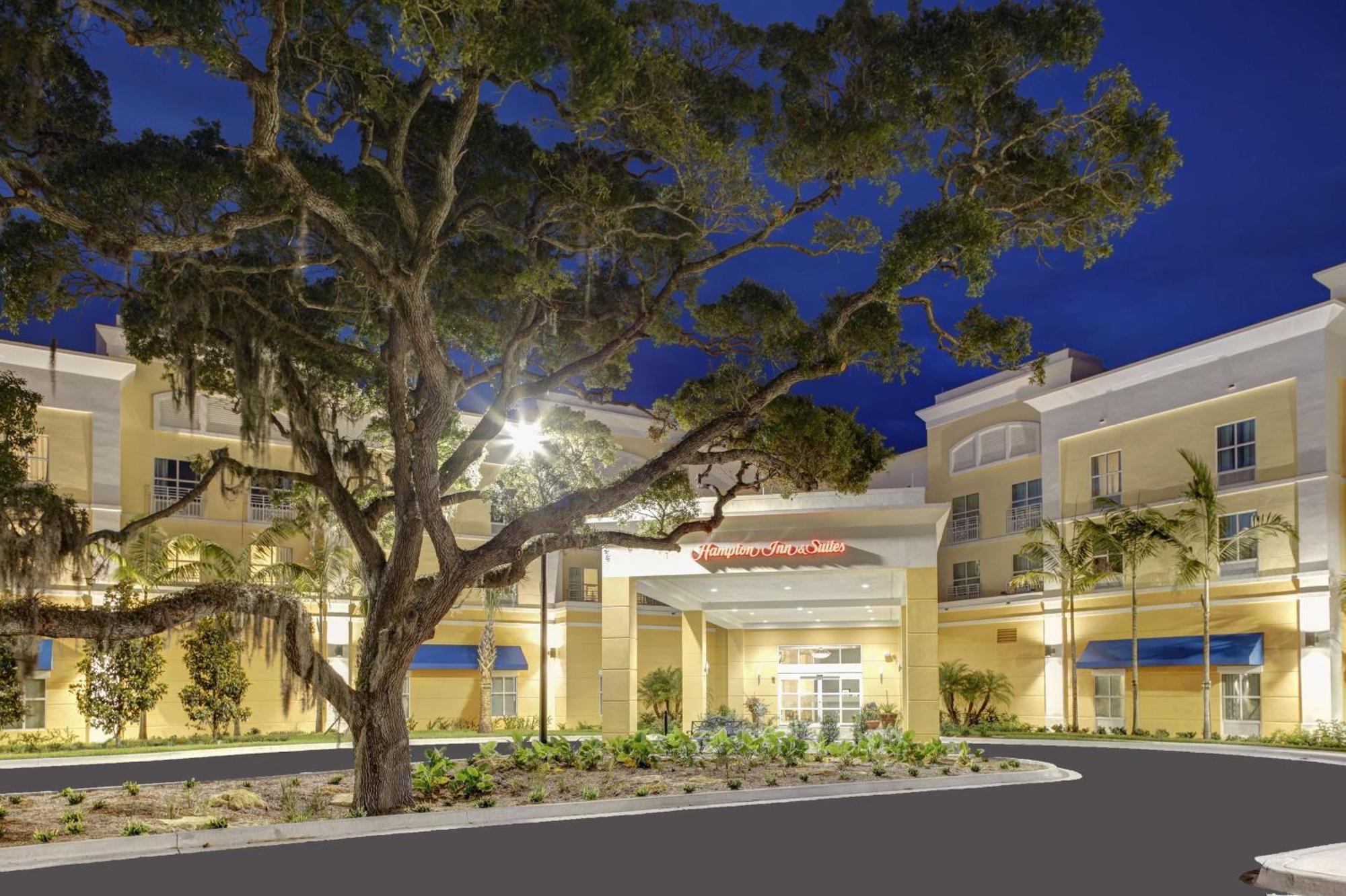 Hotel Hampton And By Hilton Vero Beach-downtown