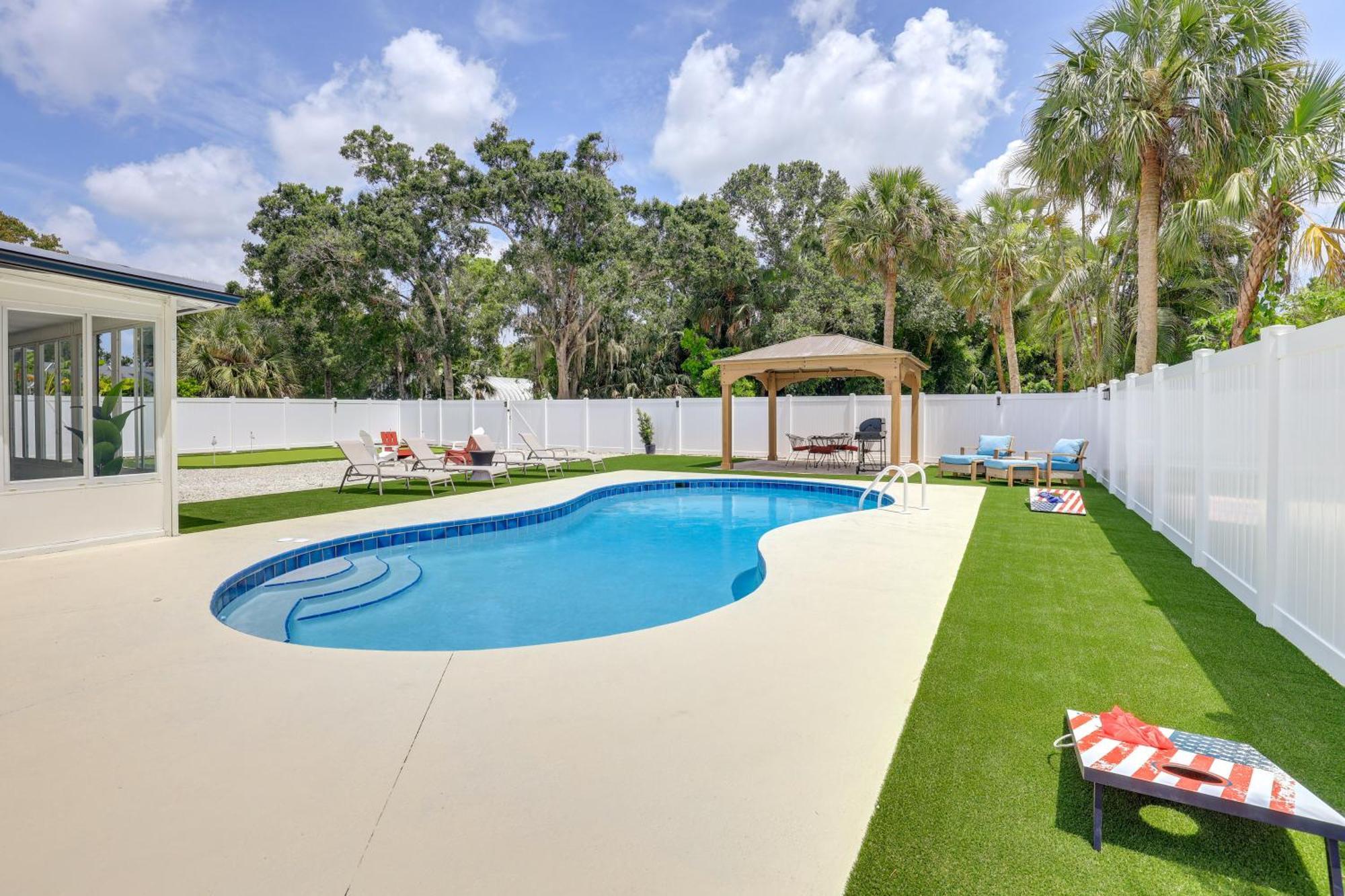 Vero Vacation Pool And Putting Green! Holiday home *