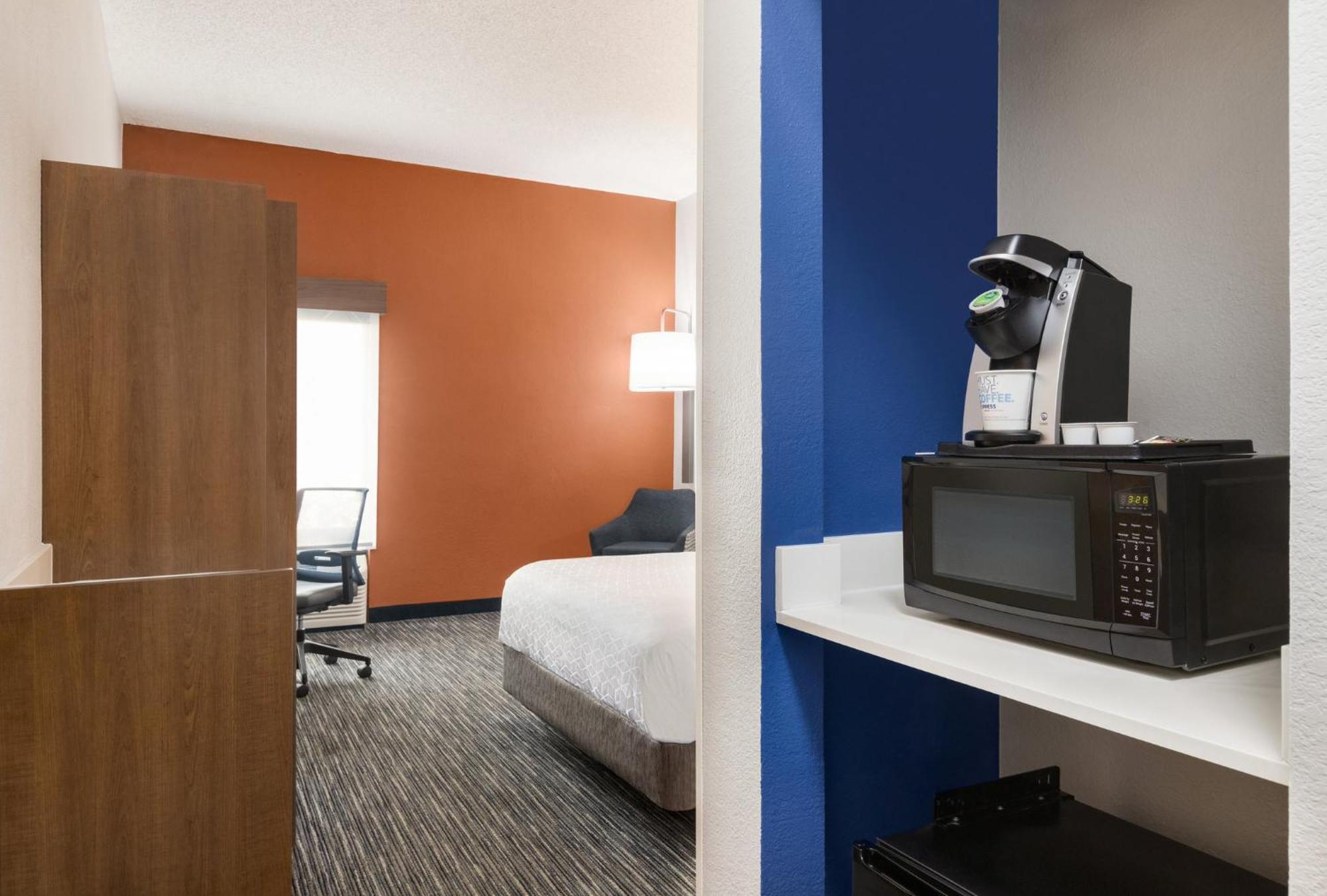 Express Vero Beach-west I-95 By Ihg 3* Vero Beach