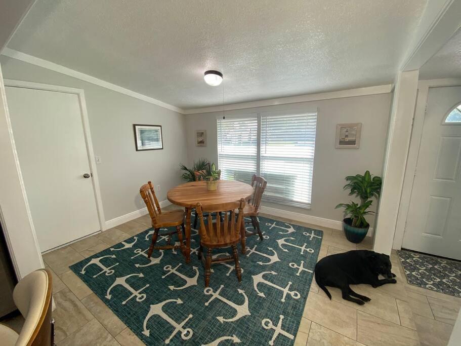 Rock Ridge I. Private And Close To Everything. Holiday home Vero Beach