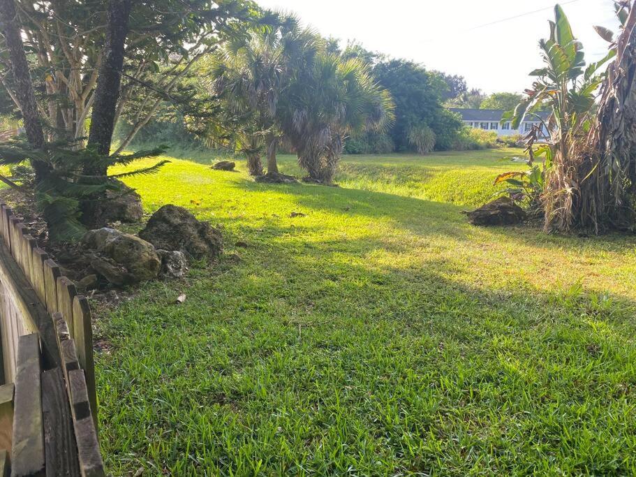 Rock Ridge I. Private And Close To Everything. Holiday home Vero Beach