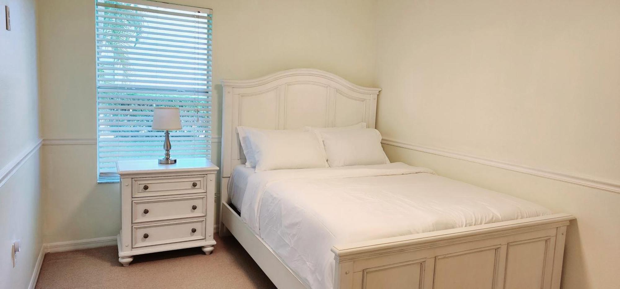 Holiday home Luxury 3-bedroom Near Beaches With Pool