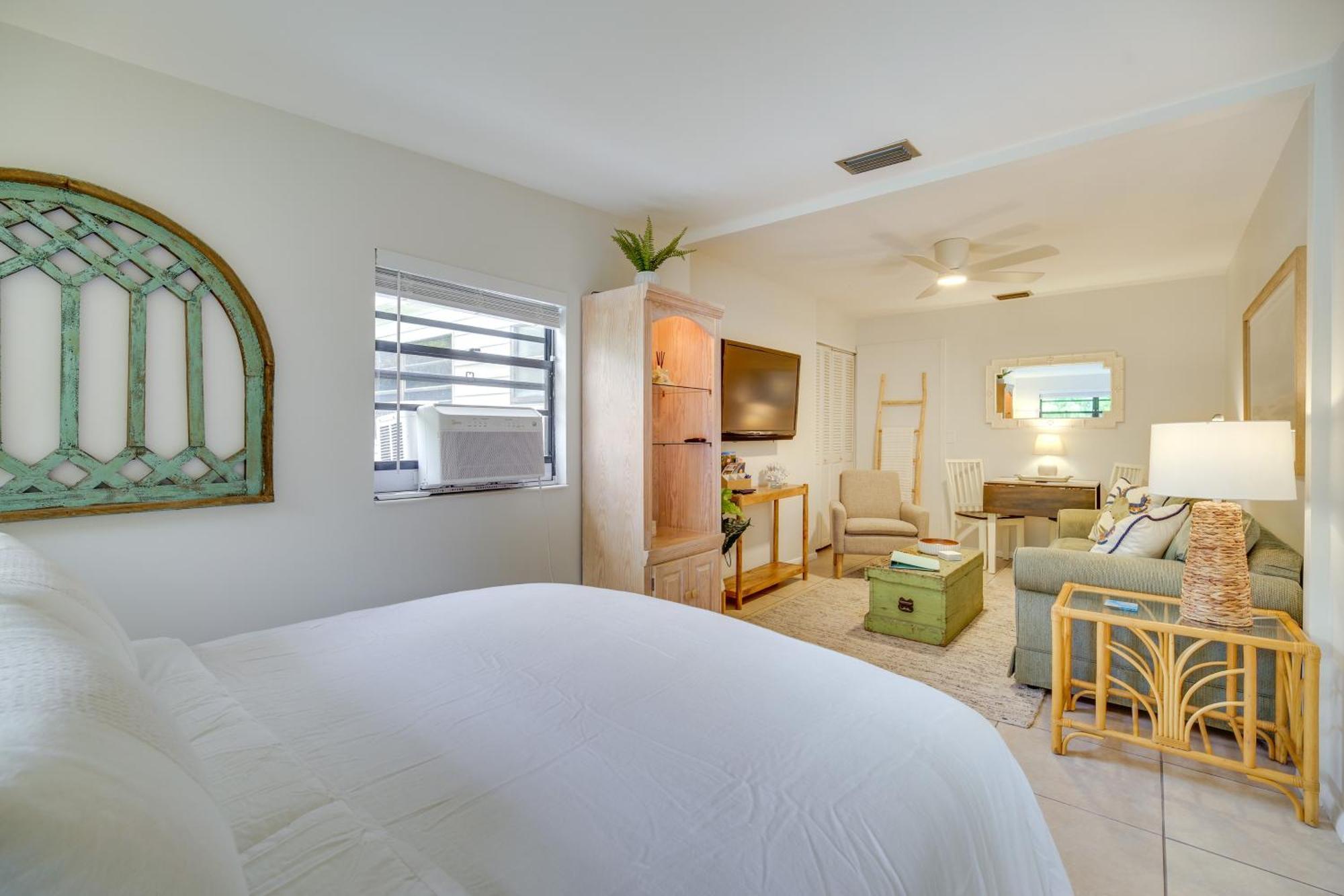 Vero With Shared Patio About 3 Mi To Beach! Vero Beach