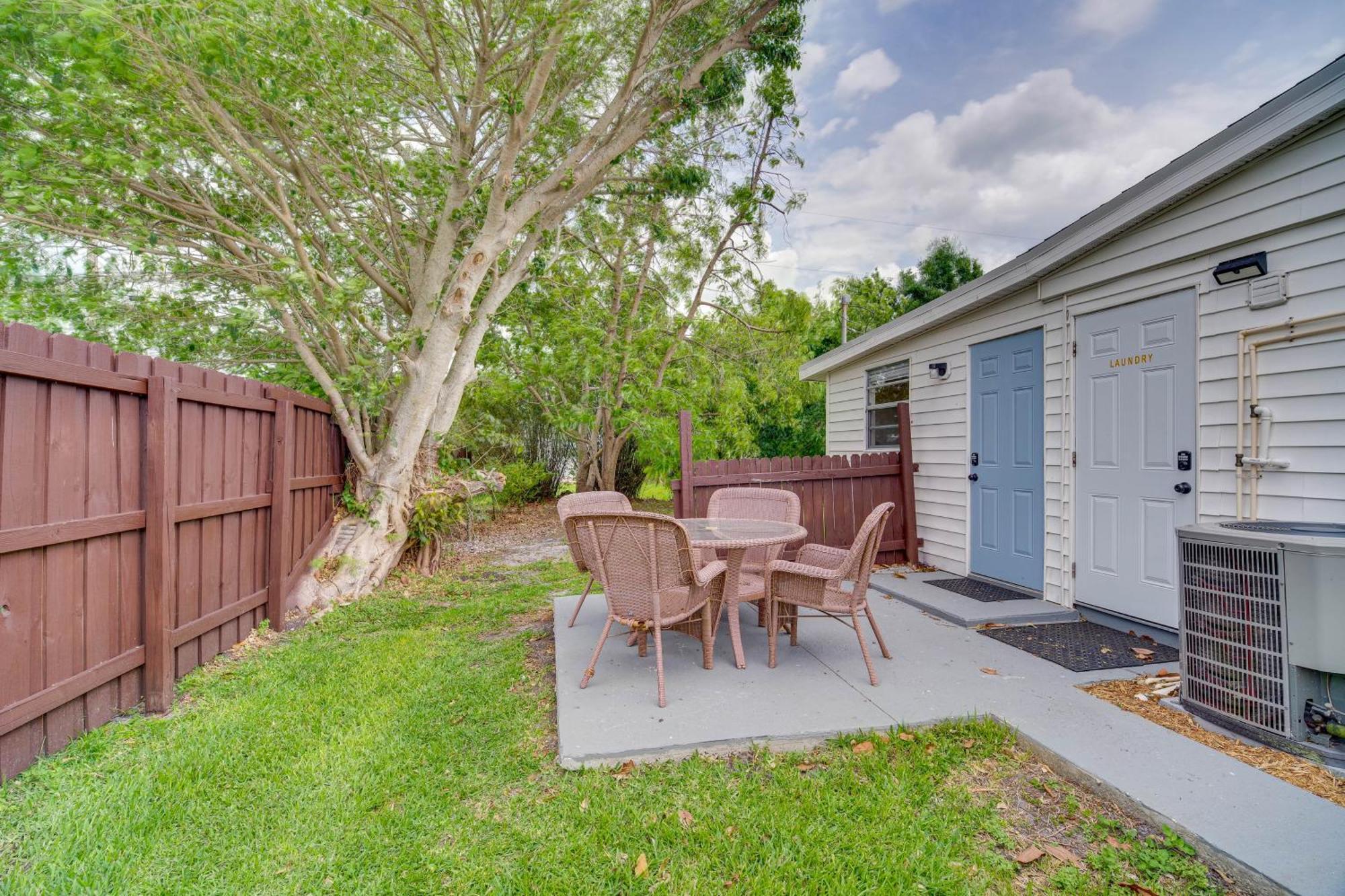 Vero With Shared Patio About 3 Mi To Beach!