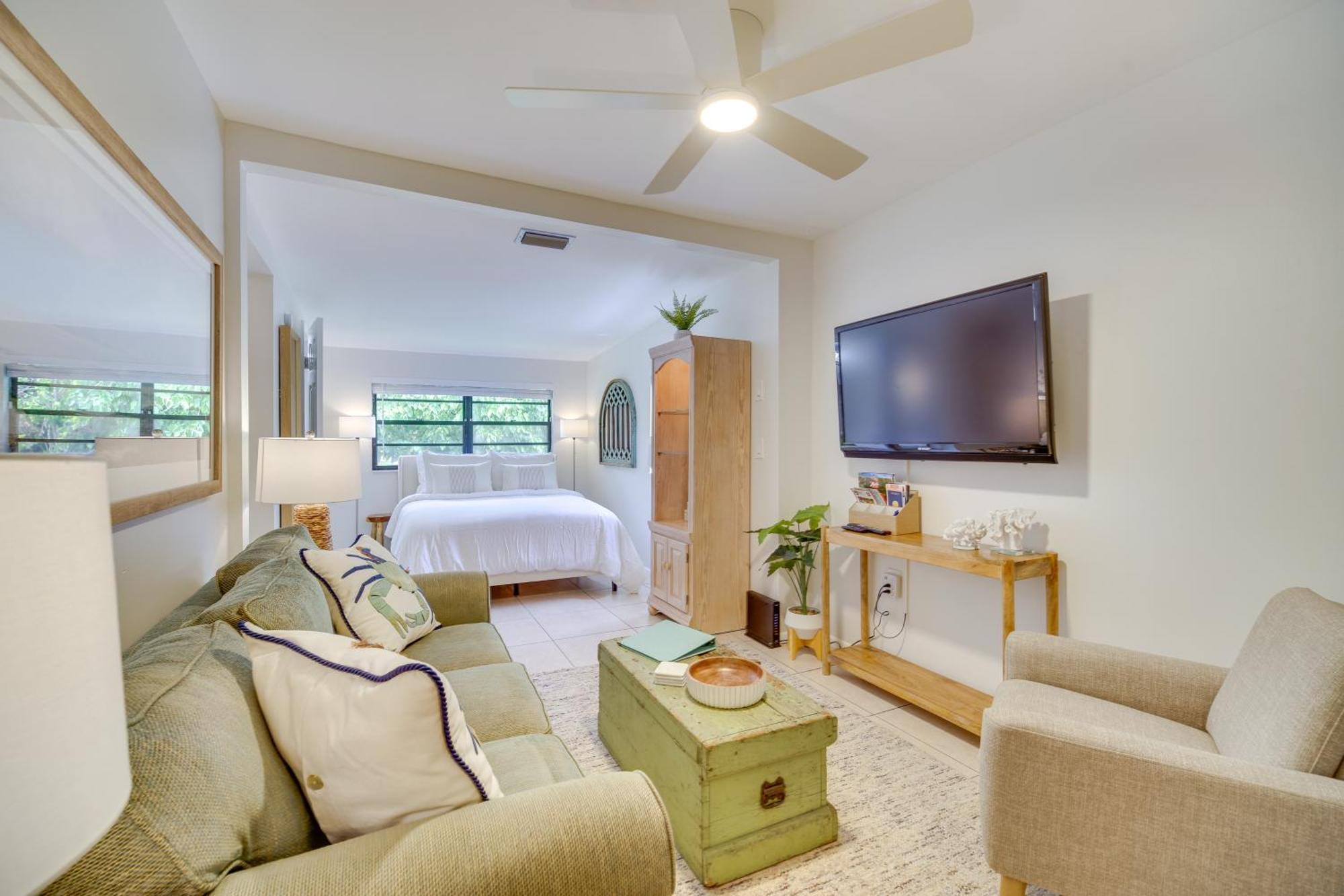 Vero With Shared Patio About 3 Mi To Beach! Apartment Vero Beach