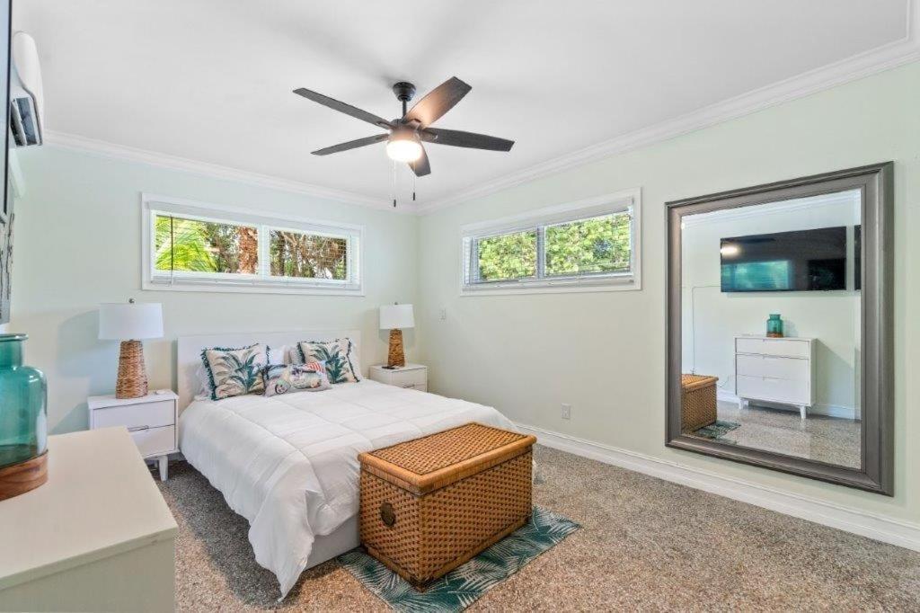 Holiday home Beautifully Renovated 5 Bedroom Vero Vero Beach