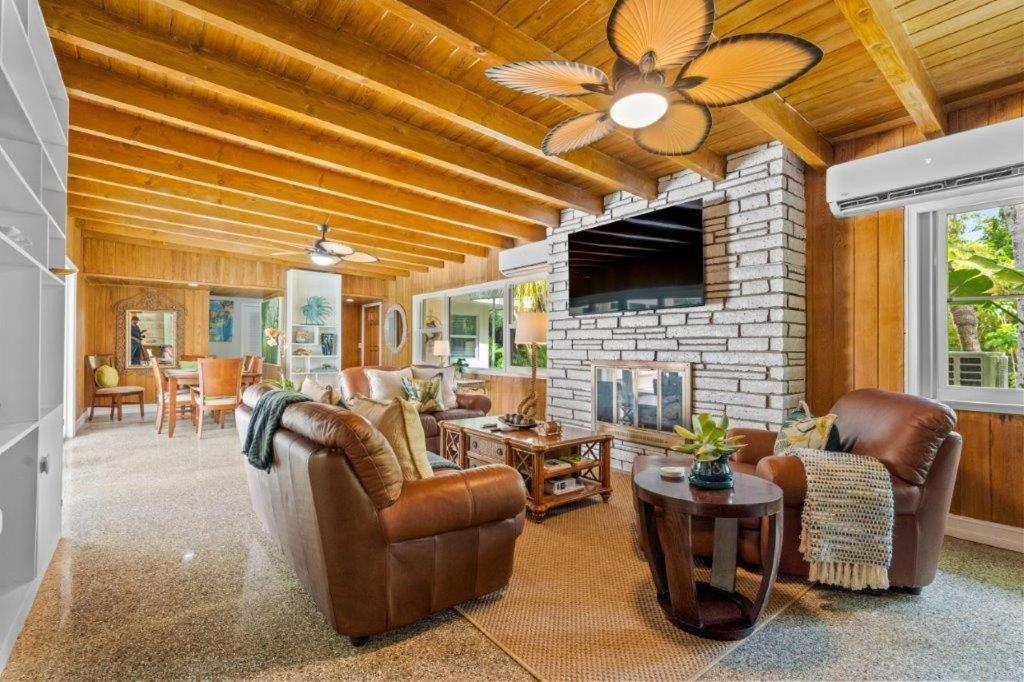 Beautifully Renovated 5 Bedroom Vero Vero Beach
