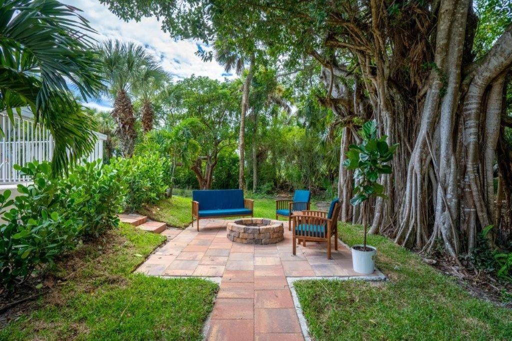 Beautifully Renovated 5 Bedroom Vero Holiday home Vero Beach