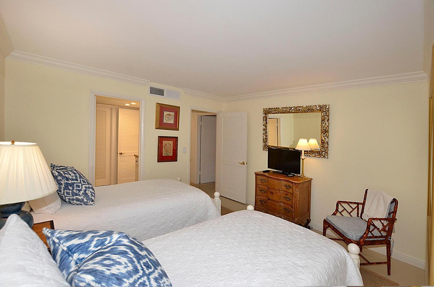 Royal Palm Penthouse #4 *