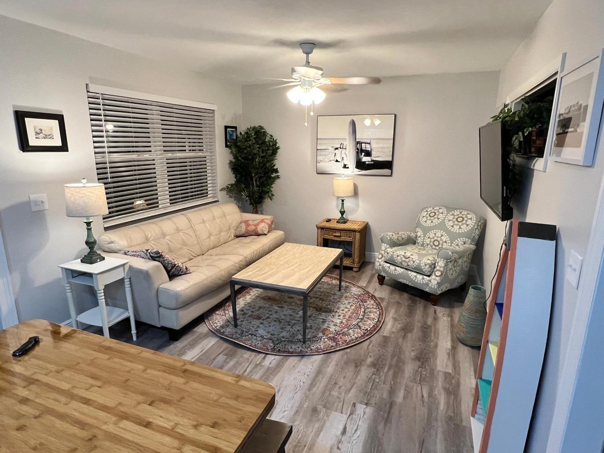 875 Oasis #3
